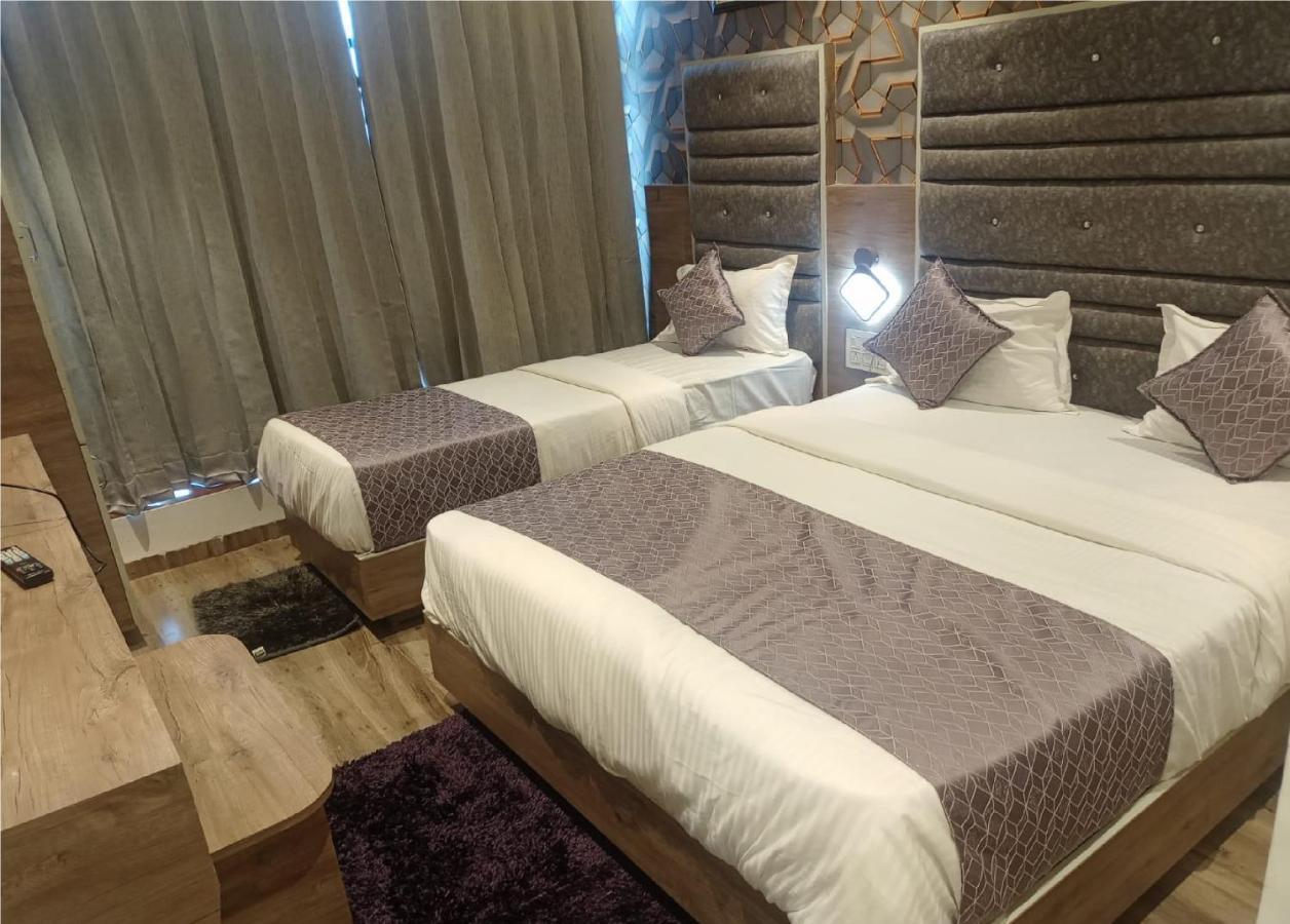 Hotel Lotus Villa Ahmedabad Ngoại thất bức ảnh