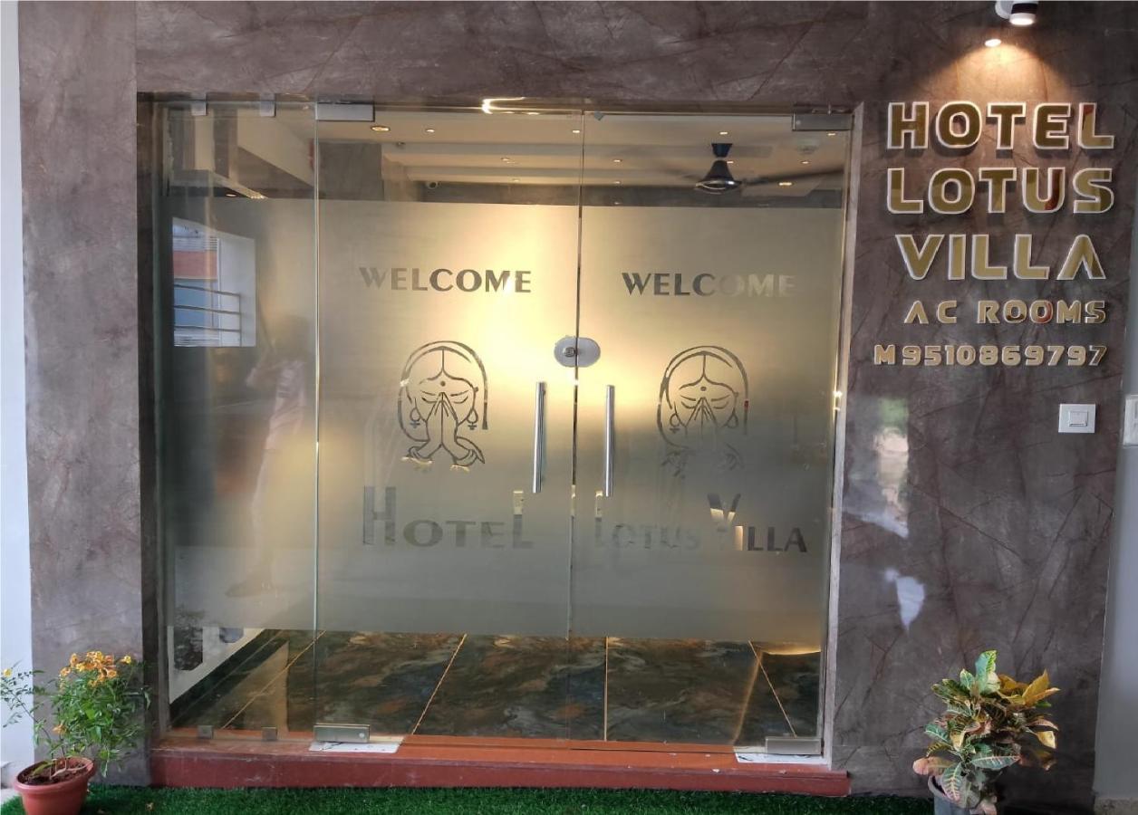Hotel Lotus Villa Ahmedabad Ngoại thất bức ảnh